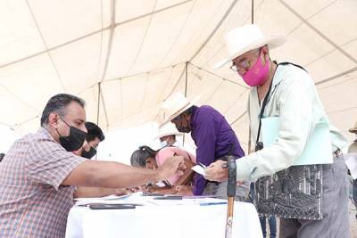 SDR inicia entrega de apoyos a productores de 73 municipios afectados por sequía en la Mixteca