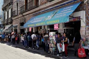 Cierran 120 negocios en el Centro Histórico de Puebla por ambulantes
