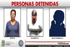 Mujeres fueron detenidas tras robar negocios en Puebla