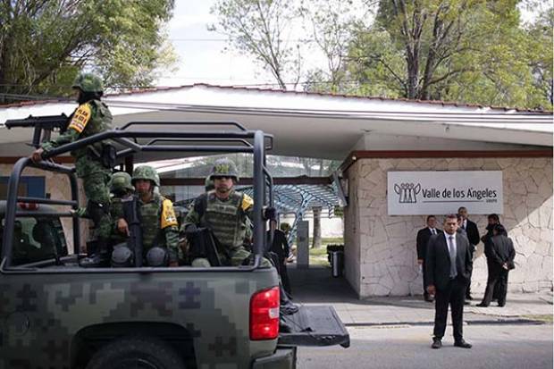 Federales llegan por Mario Marín al funeral de su padre pero el &quot;góber precioso&quot; no se presenta