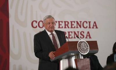 AMLO a feministas: “no nos pinten las puertas, las paredes…”