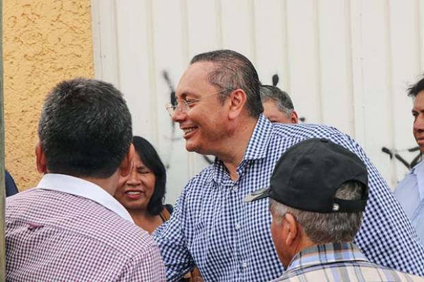 Atlixco: Guillermo Velázquez entrega obras de servicio básicos en Prados El León