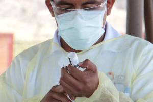 Han dado positivo a coronavirus 423 enfermeros de hospitales poblanos del IMSS