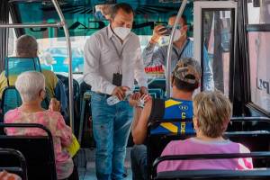 Supervisan medidas sanitarias en más de 3 mil unidades de transporte público en Puebla