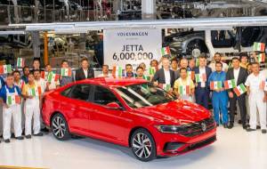 VW celebra la producción de 6 millones de Jetta en la planta de Puebla