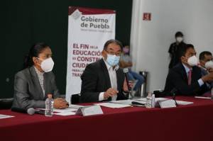 Gobierno de Puebla abrirá canal de televisión educativa “De la A a la Z”