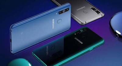 El Galaxy A8s es oficial, el primer móvil con pantalla perforada