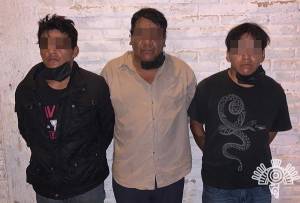 Trío de narcomenudistas fue asegurado con 50 dosis de droga en Tehuacán