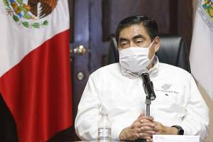 Si baja cresta de contagios, habría reapertura de actividades en Puebla: Miguel Barbosa