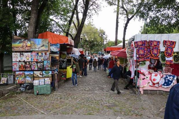 Artesanos, con permiso para vender en Analco, Los Sapos, Carolino y el Jardín del Arte