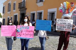 Despedidos de la Secretaría de Cultura se manifestaron en Casa Aguayo