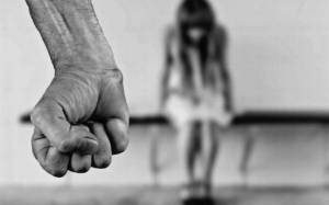 3 adolescentes sentenciados por violar a joven en secundaria de Tlatlauquitepec