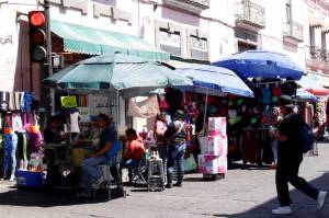 Comuna entregará 300 permisos extra para ambulantes en Guadalupe-Reyes