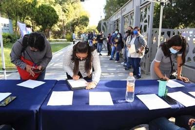 Segunda Feria del Empleo ofreció 712 plazas a poblanos