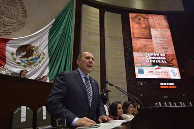 Fernando Manzanilla fijó posicionamiento del PES en la toma de posesión de AMLO