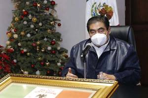 Miguel Barbosa respalda lineamientos del IEE para reelección en Puebla