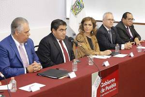 Barbosa anuncia a empresarios inversión de 4 mil mdp en seguridad