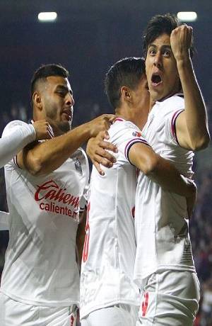 Chivas volvió a sumar de a tres; se impuso 1-0 a Xolos de Tijuana pero no convence