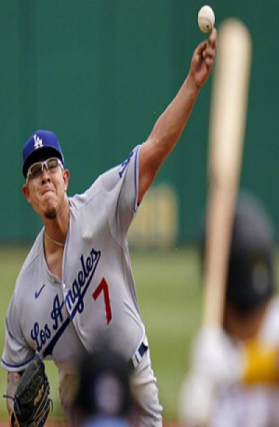 Julio Urías suma su victoria nueve de la temporada con los Dodgers