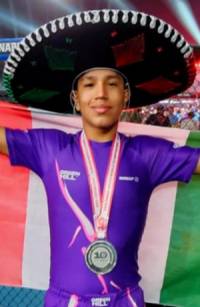 Orlando Michelle, primer mexicano en conseguir medalla en campeonato de artes marciales