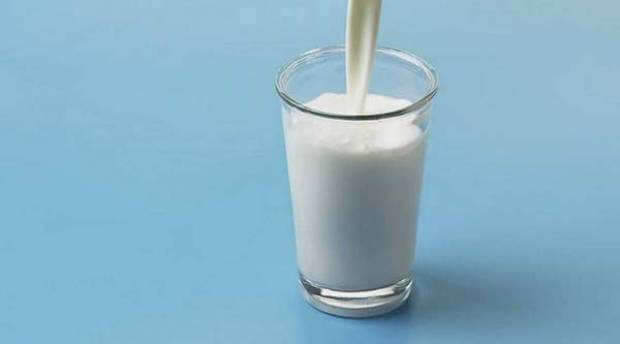 Profeco revela marcas de leches que no son leche