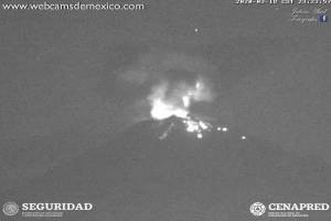 Popocatépetl registró explosiones y lanzamiento de material incandescente