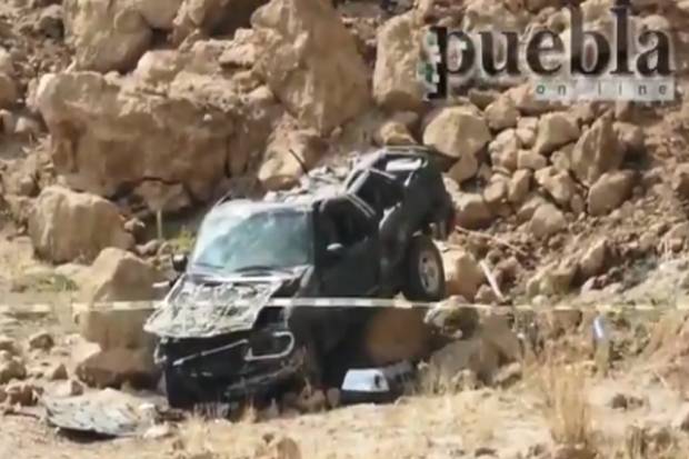 Degüellan a mujer y arrojan camioneta con su cadáver a un barranco en Chachapa