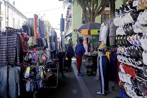 Eduardo Rivera pide paciencia a empresarios para el reordenamiento del comercio informal