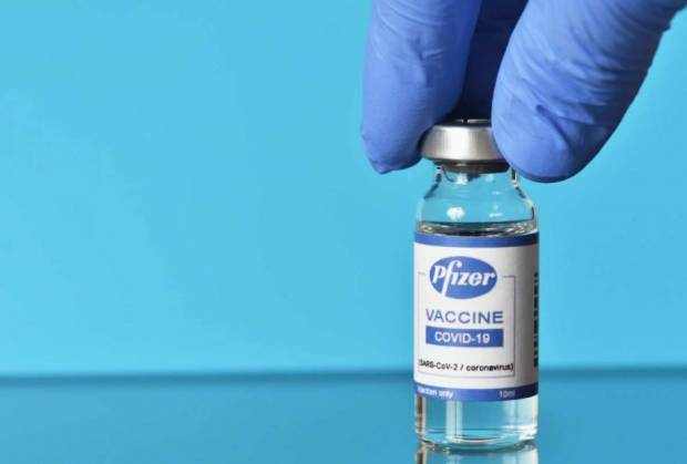 Canadá autoriza vacuna COVID de Pfizer para niños a partir de 12 años