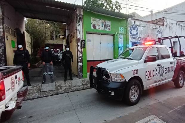 Movilidad y Transporte clausura predio de taxis pirata en Izúcar de Matamoros