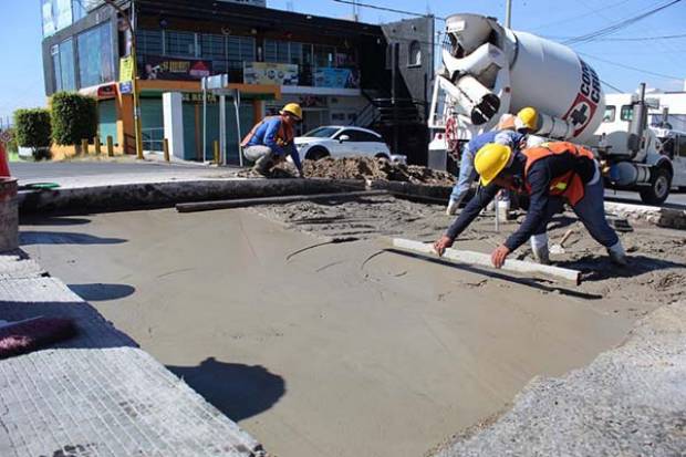 Ayuntamiento de Puebla repara mil 200 metros de concreto hidráulico en vialidades