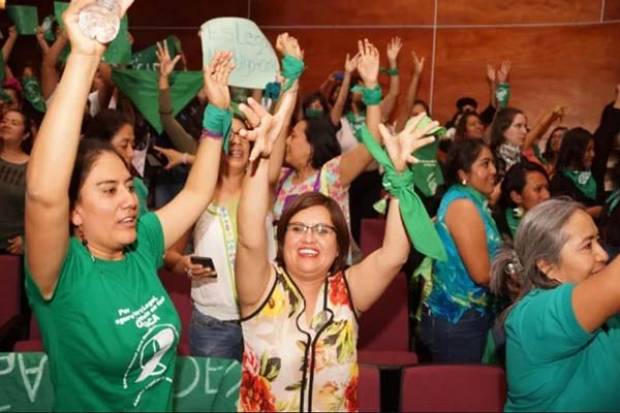 Congreso de Oaxaca despenaliza el aborto