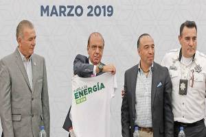 Presentan playera y medalla de la Carrera Puebla es Energía 10K