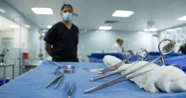 Venezolano se hacía pasar por cirujano estético y lesionó a 25 personas