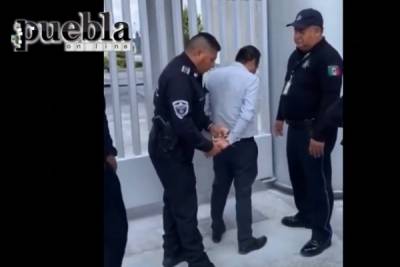 VIDEO: Detienen a abogado que tomaba fotos bajo la falda de una mujer en Ciudad Judicial
