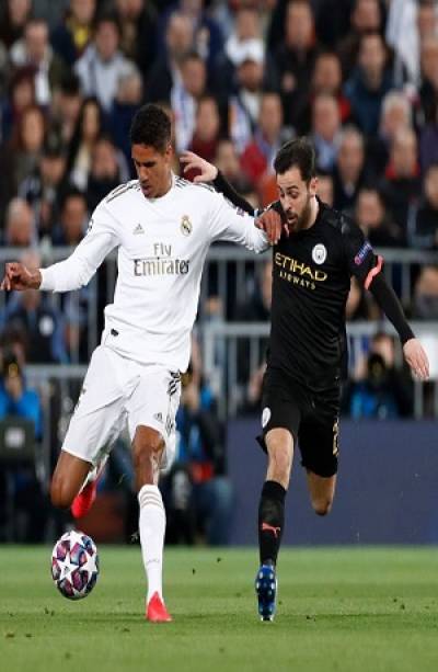 Real Madrid cayó 2-1 ante Manchester City y se aleja de los cuartos de Champions