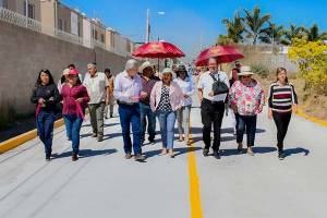 Cuautlancingo: Lupita Daniel entrega la pavimentación y rehabilitación del drenaje sanitario de la avenida Santa Rosa