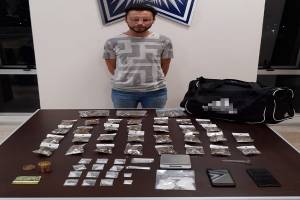 Detienen a narcomenudista con 57 dosis de droga en Los Héroes