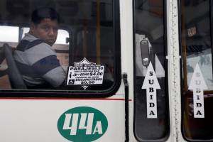 Transportistas piden que gobierno pague subsidio a tarifa de estudiantes en Puebla