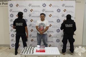 Cómplice de &quot;El Croquis&quot; fue asegurado con másde 100 dosis de droga en Puebla