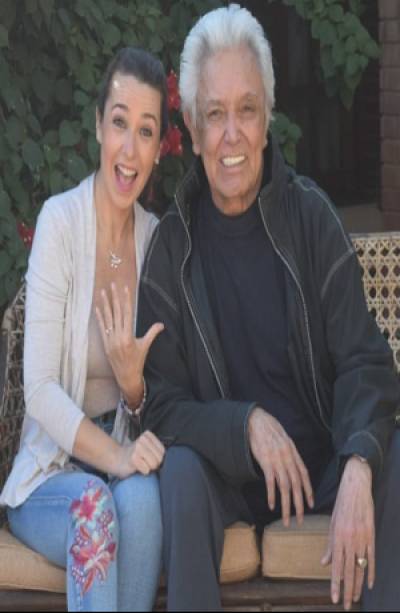 Alberto Vázquez anuncia boda a los 81 años con su novia de 43