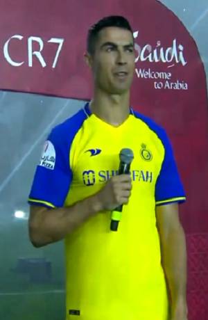 Cristiano Ronaldo es presentado por el Al-Nassr
