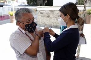 Cuarta dosis de vacuna COVID para adultos mayores, esta semana en Puebla
