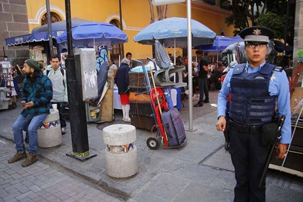 Ayuntamiento de Puebla va contra grupos de choque por ambulantaje