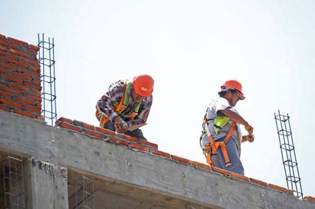 70 empresas de la construcción alistan su regreso laboral en Puebla