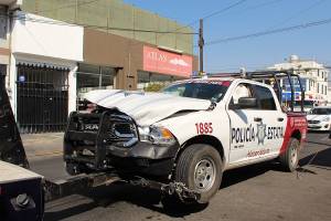 Patrulla de SSP Puebla involucrada en carambola; tres personas resultaron lesionadas