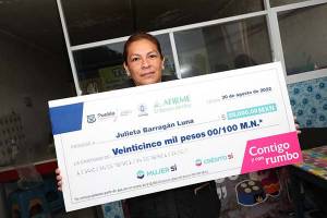 Ayuntamiento de Puebla entrega cheque 500 del programa &quot;Créditos Contigo&quot;