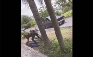 VIDEO. Acusan a tesorero de Huaquechula de golpear y amenazar con arma