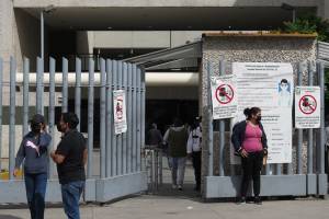 Hay 2 mil casos activos de COVID en Puebla; solo 22 hospitalizados