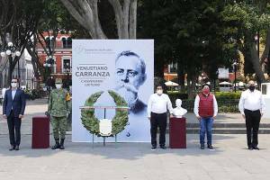 Miguel Barbosa encabezó ceremonia por el centenario luctuoso de Venustiano Carranza